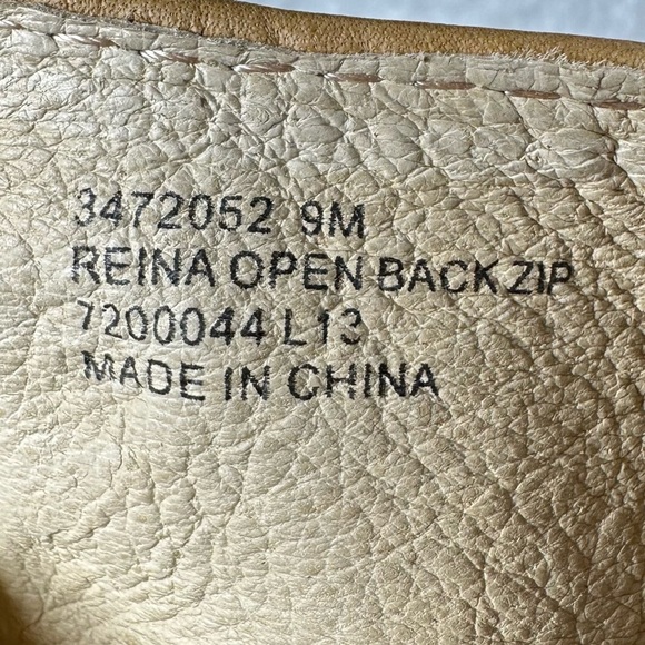 NWOB Frye Reina Heel Tan Leather With Back Zipper Closure - Picture 13 of 13